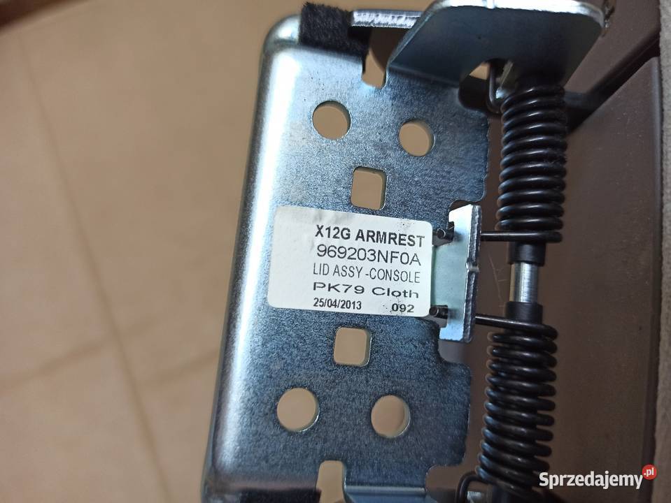 Nissan Leaf I 20102017 Podłokietnik Bolesławiec