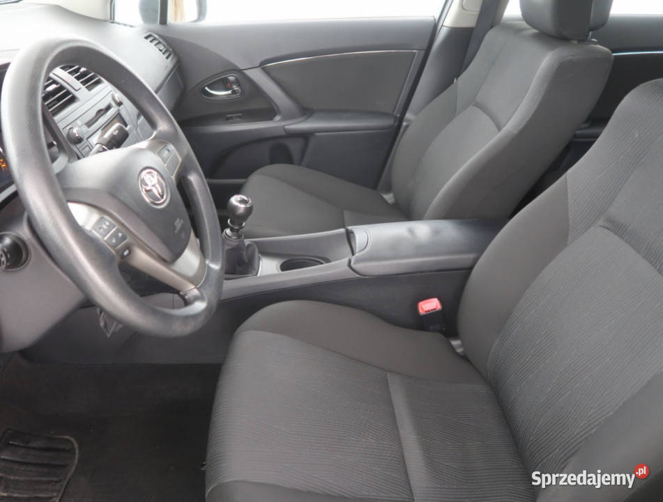 Toyota Avensis 16 Valvematic sprzedam