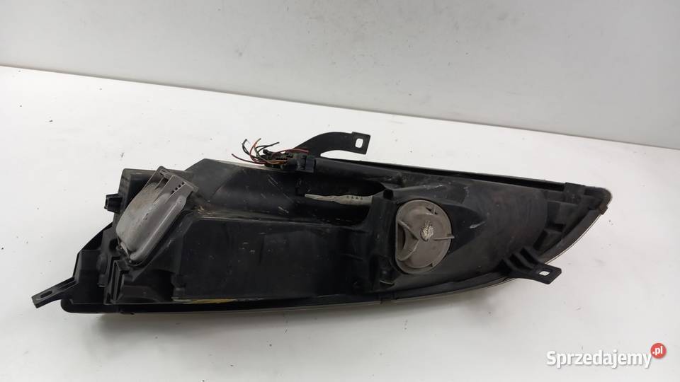 MITSUBISHI COLT VI LAMPA PRZÓD PRAWA osobowe wielkopolskie Zbierkowo