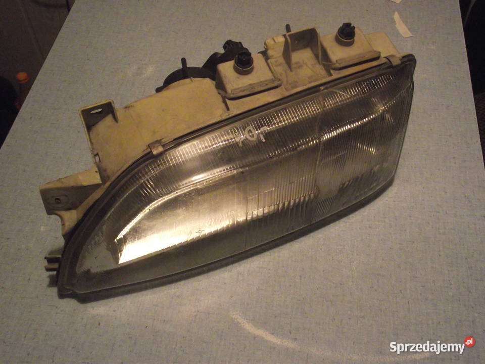 Reflektor Ford Escort Coshwort Wrocław