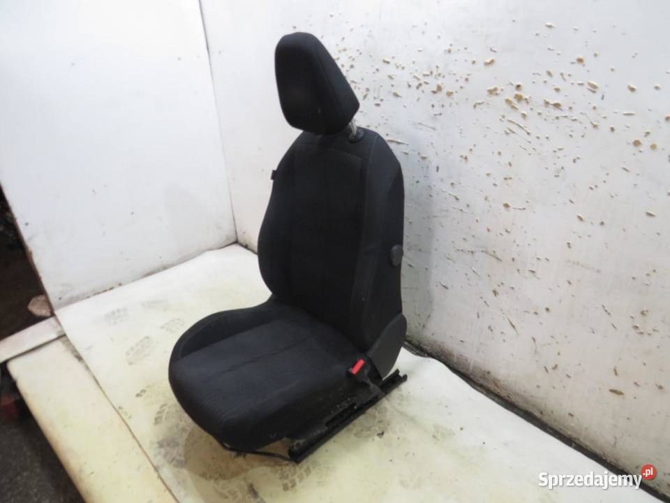 FOTEL PRAWY PRZÓD PEUGEOT 308 T9 osobowe sprzedam