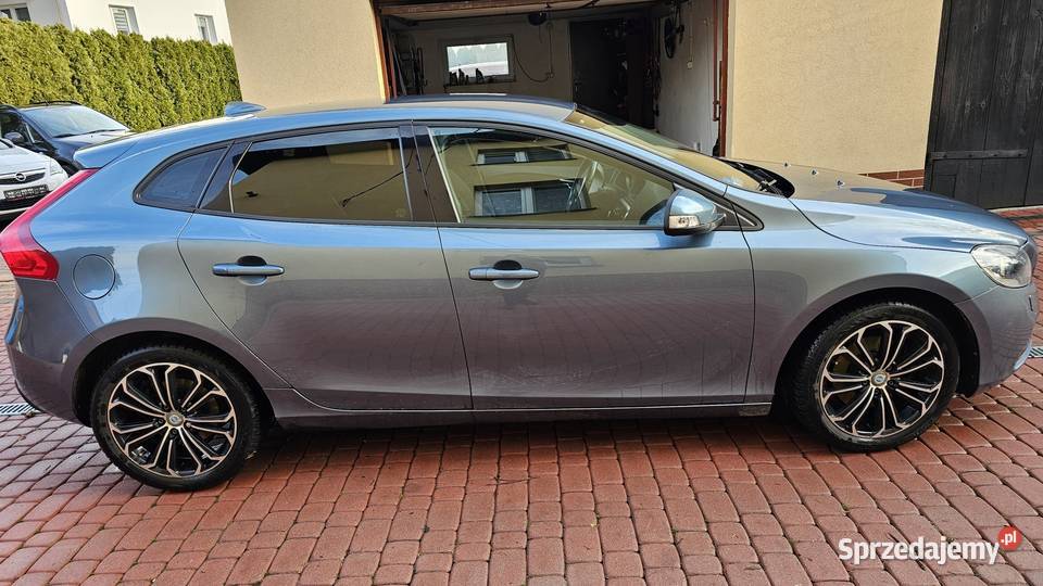 Volvo V40 16 T3 150 Lift 2012r Manual Kamera 2 podkarpackie Zarszyn