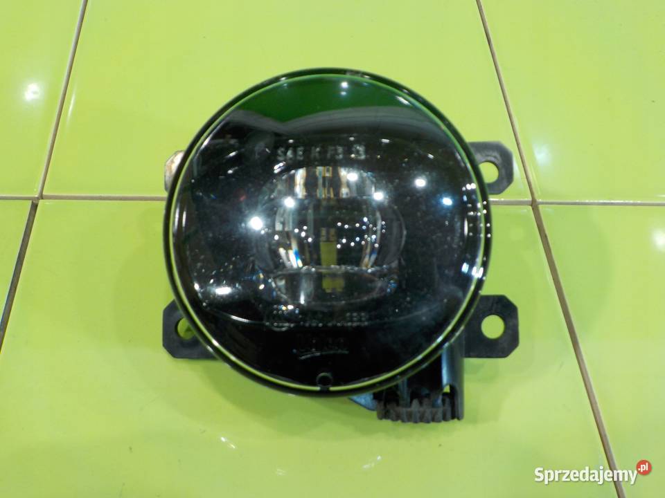 PEUGEOT 308 II GT 16r HB 5D halogen prawy Suków