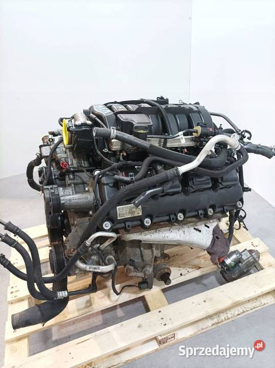 SILNIK KOMPLETNY BENZYNA TNXE P04893775TA 57 V8 sprzedam