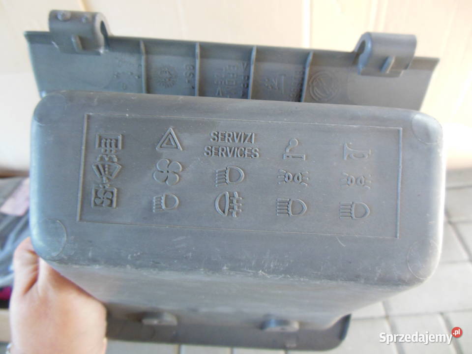 FIAT PUNTO 1 MK1 1826363 SCHOWEK KIEROWCY OSŁONA Kozy sprzedam