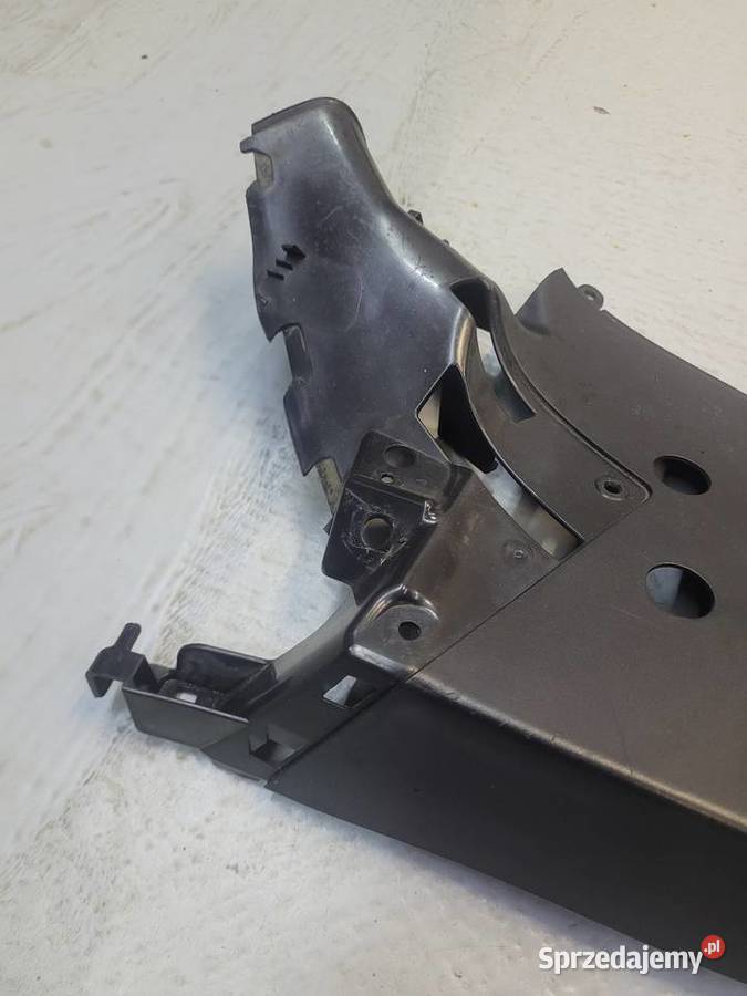 Honda VFR 1200 F 0918 wypełnienie plastik osłona wielkopolskie Nowy Tomyśl sprzedam