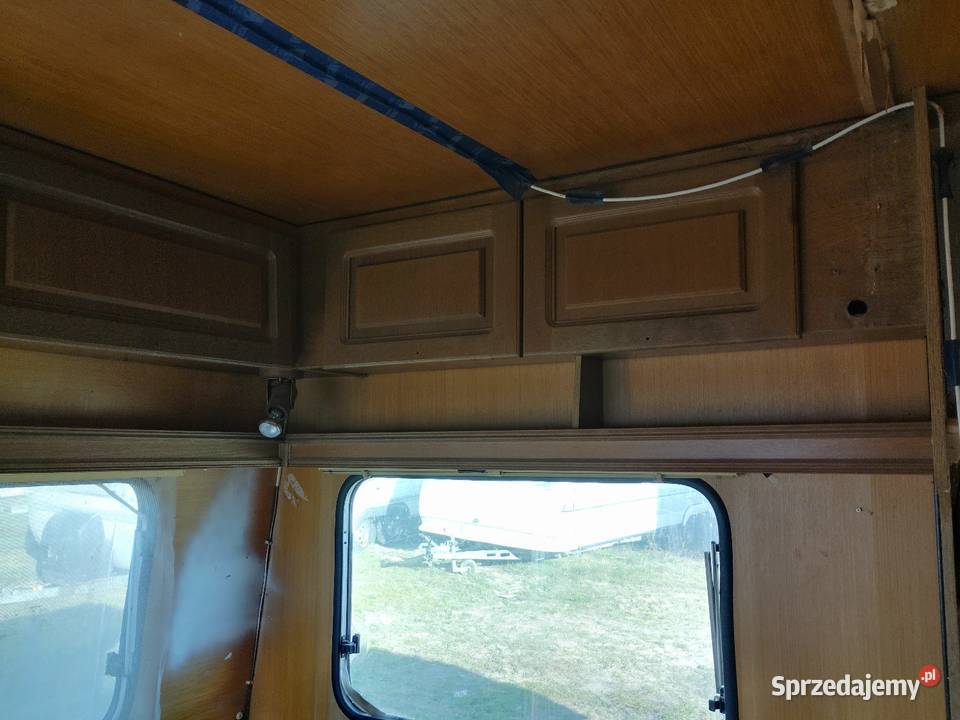 PRZYCZEPA KEMPINGOWA FEND BUDOWAMAGAZYNOGRÓD Szamocin