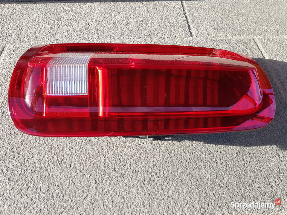 VW Amarok 2009 Lampy tył 2H1945095 2H1845088 Lewe