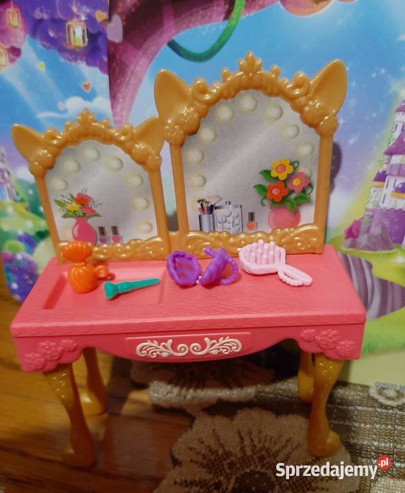 Lalka Enchantimals Fabrina Fox z toaletką Zabawki Zabrzeg