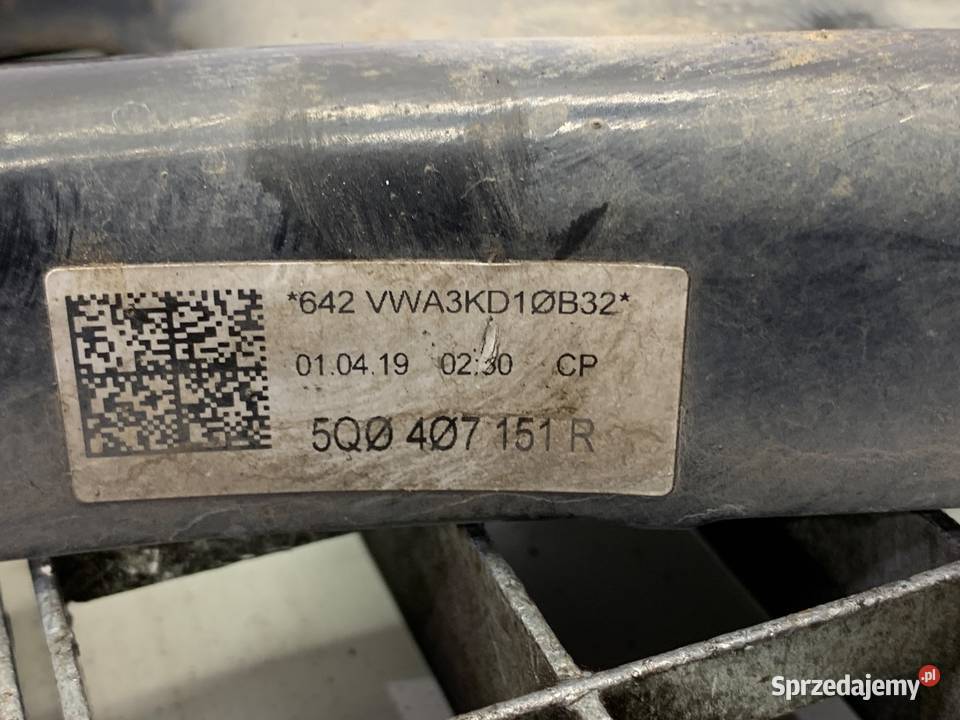 WAHACZ LEWY PRZÓD VW TROC Crossover 5Q0407151R podkarpackie