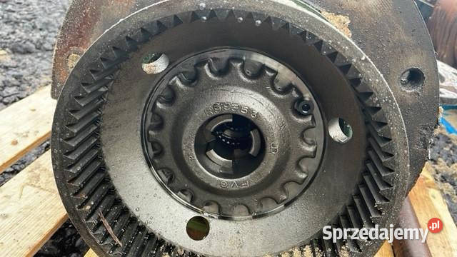 John Deere 7600 7700 7800 zwolnica części Jastrzębniki