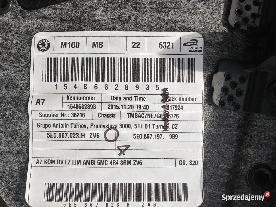 Skoda Octavia 3 III 2015 tapicerka drzwi 5E Dębno