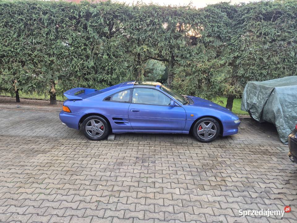 Toyota MR2