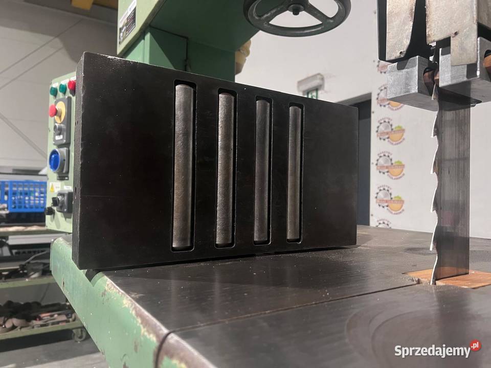 Piła taśmowa rozdzielcza AGAZZIANI 900 Juszczyn