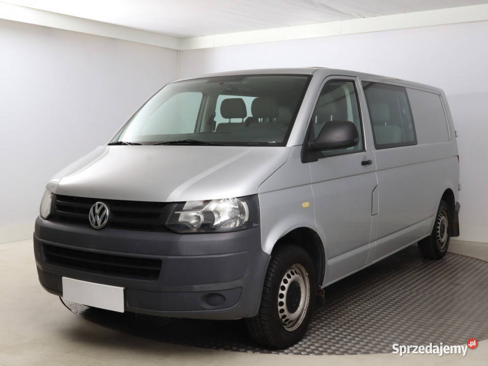 VW Transporter 20 TDI srebrny Bielany Wrocławskie