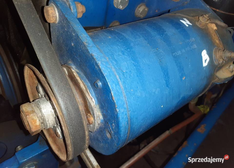 Prądnica plus regulator Ursus C330 C328 Końskie