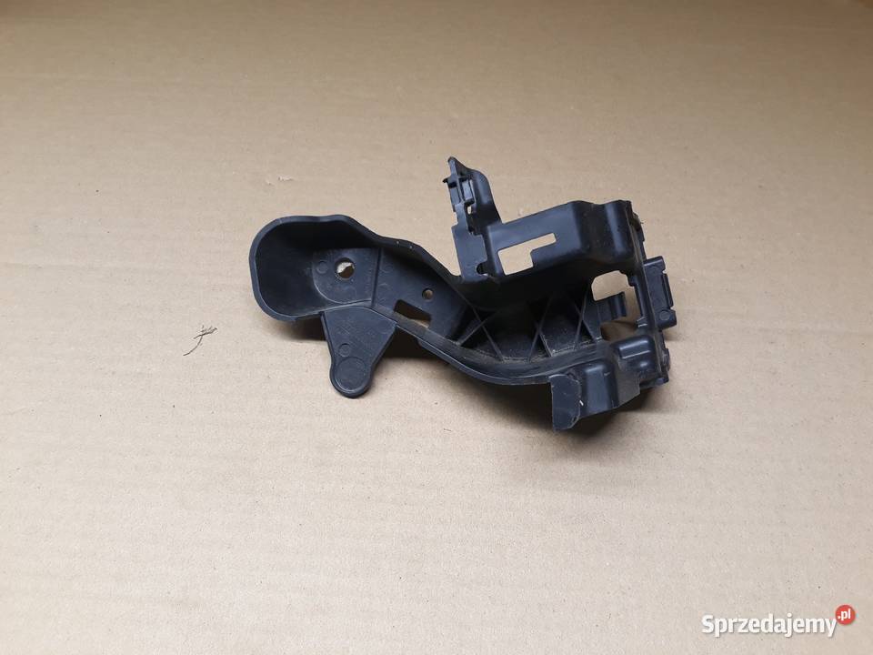 MERCEDES W205 ŚLIZG ZDERZAKA PRAWY TYŁ