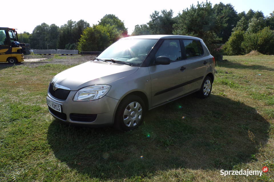 Skoda Fabia II 12 Benz 60 Klima Ładny Stan