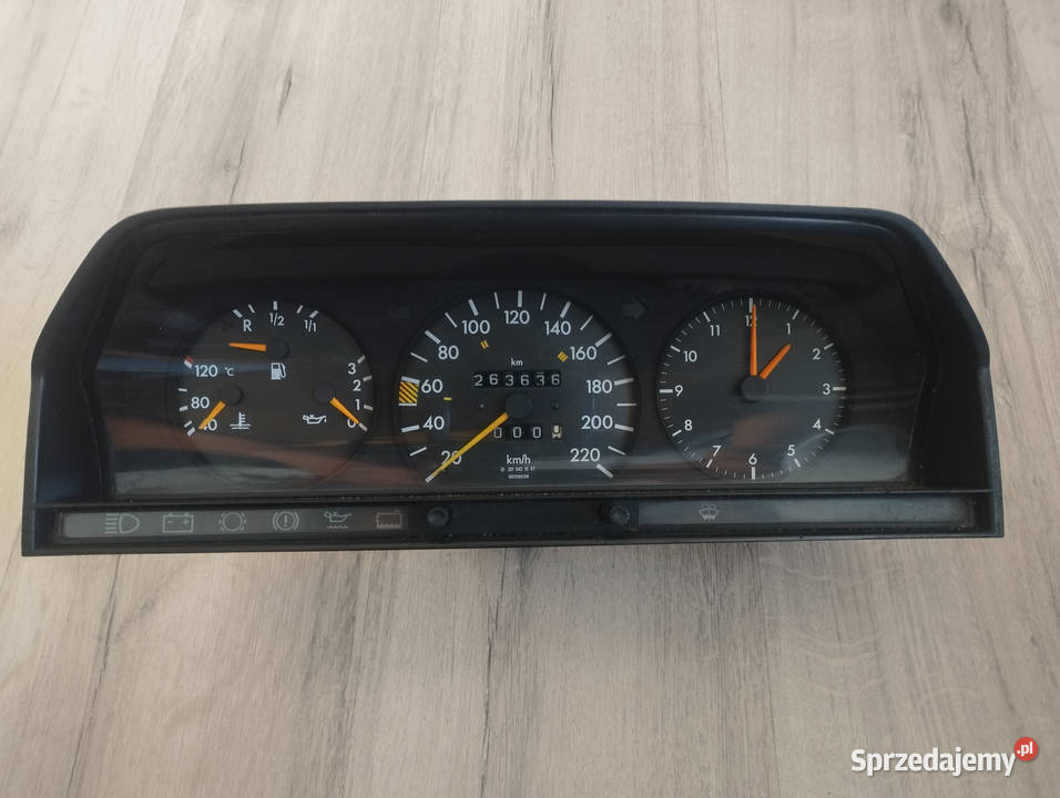 Mercedes 190 W201 licznik zegary 18B 2015437822 Sławniów