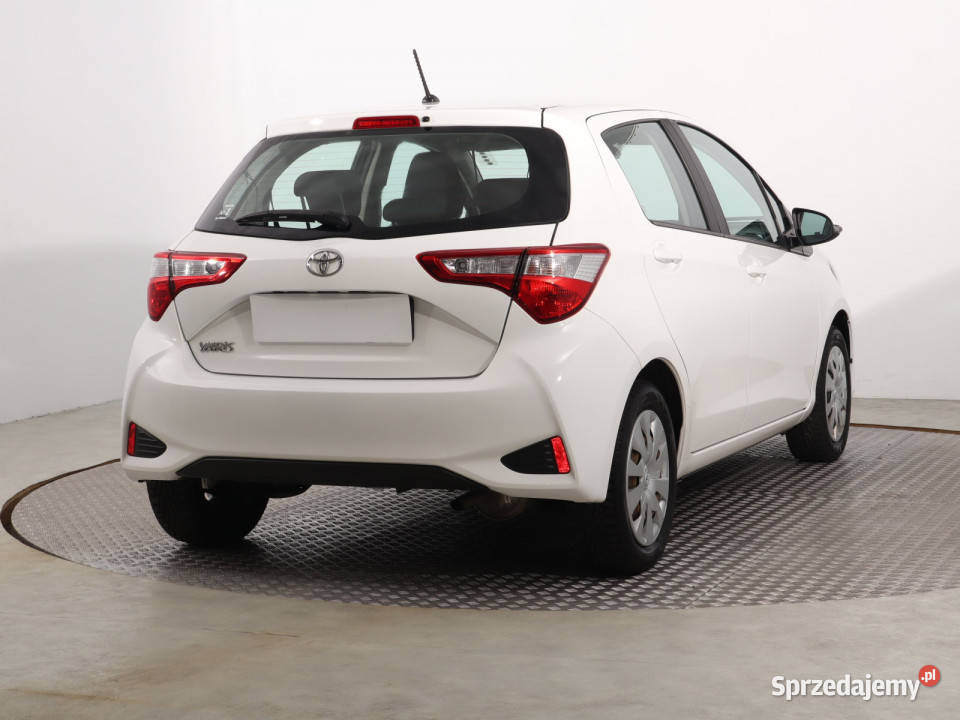 Toyota Yaris 10 VVTi nieuszkodzony Katowice sprzedam
