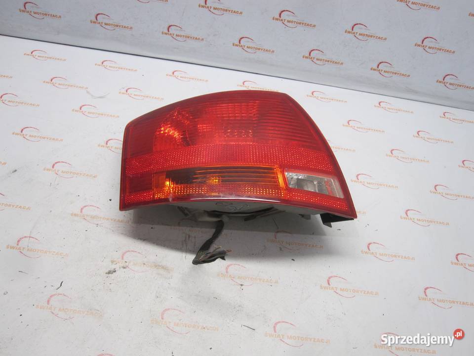 AUDI A4 B7 III 07r lampa lewa tył 8E9945095E