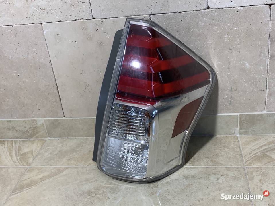 Lampa tylna prawa Toyota Prius Plus LIFT Europa osobowe małopolskie Barwałd Dolny