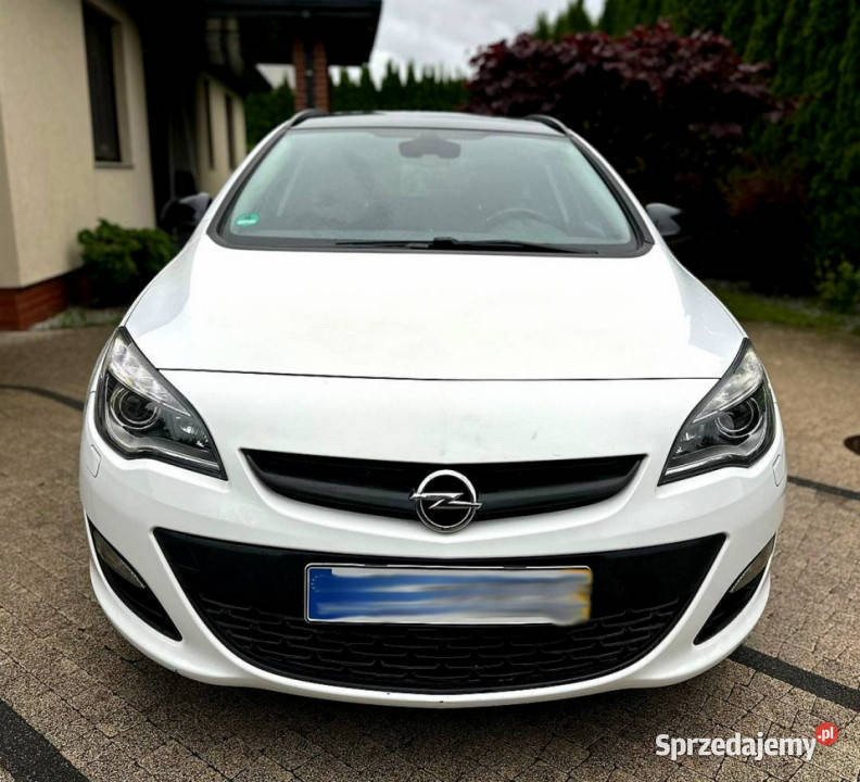 Opel Astra Opel Astra J 14i 140 Sport Tourer dolnośląskie Wrocław sprzedam