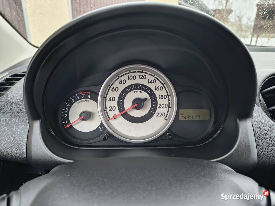 Mazda 2 13 benzyna łódzkie Tomaszów Mazowiecki