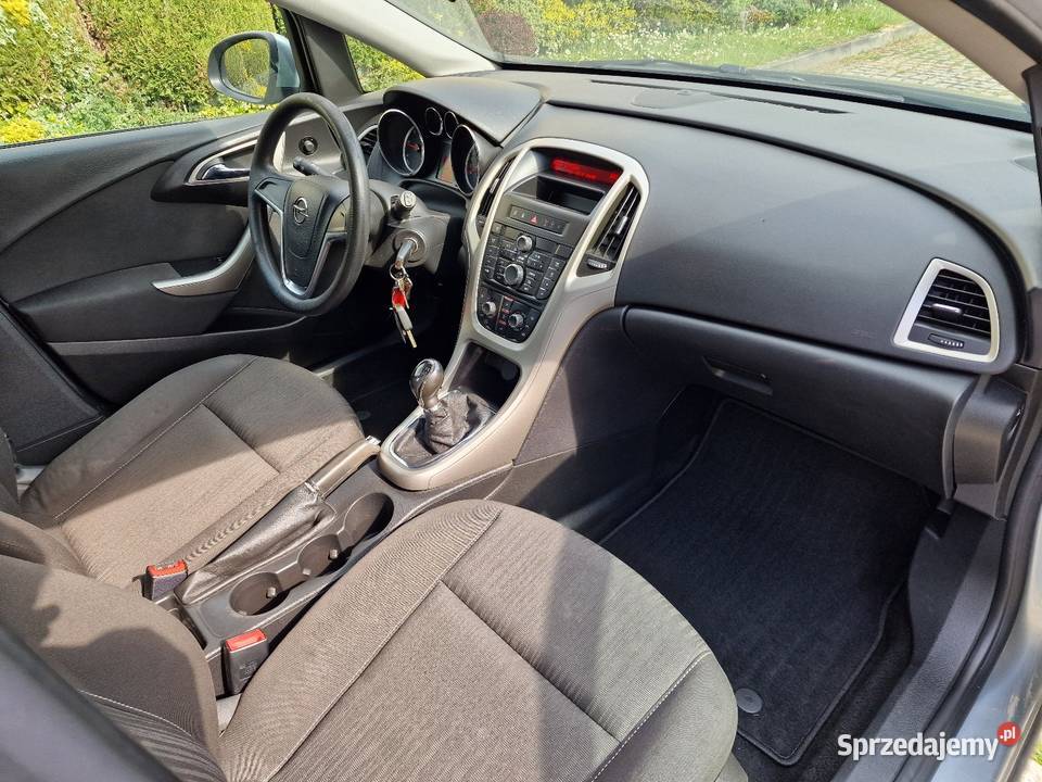 Opel Astra J 20 CDTI 160 SportTourer nieuszkodzony Ryglice