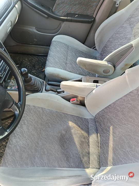 Subaru Forester na części lubelskie Tomaszów Lubelski sprzedam