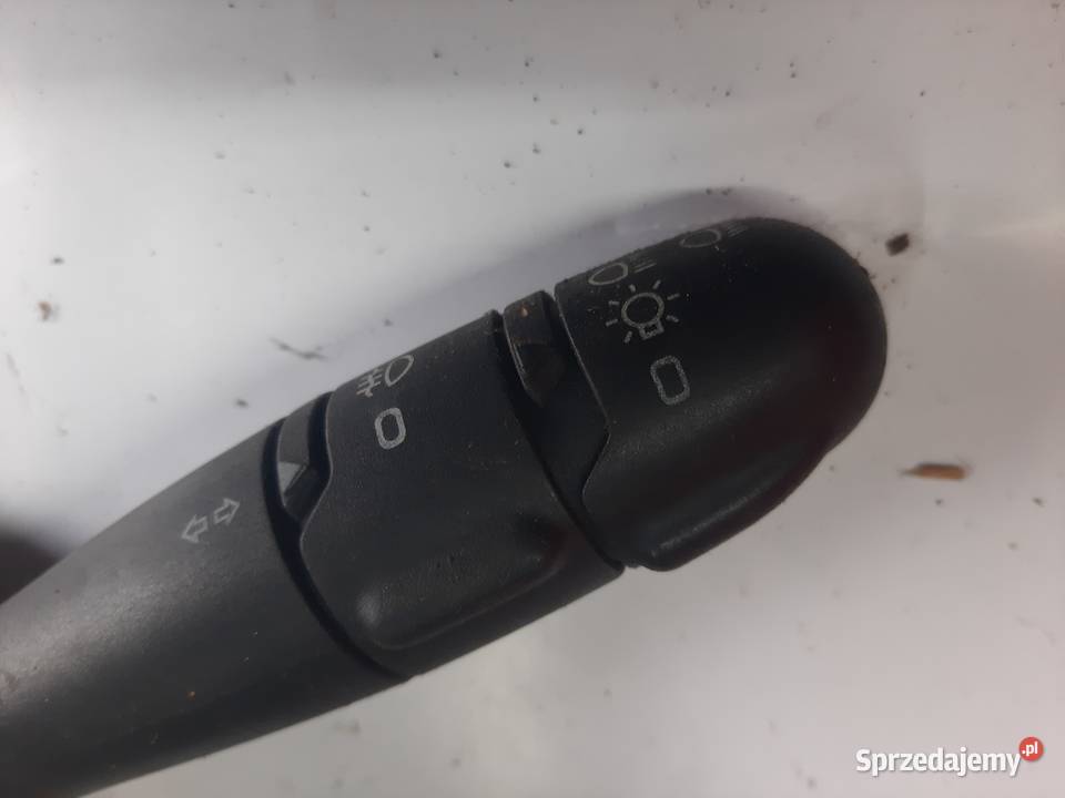 Renault Scenic przełącznik kierunkowskazów Ksawerów