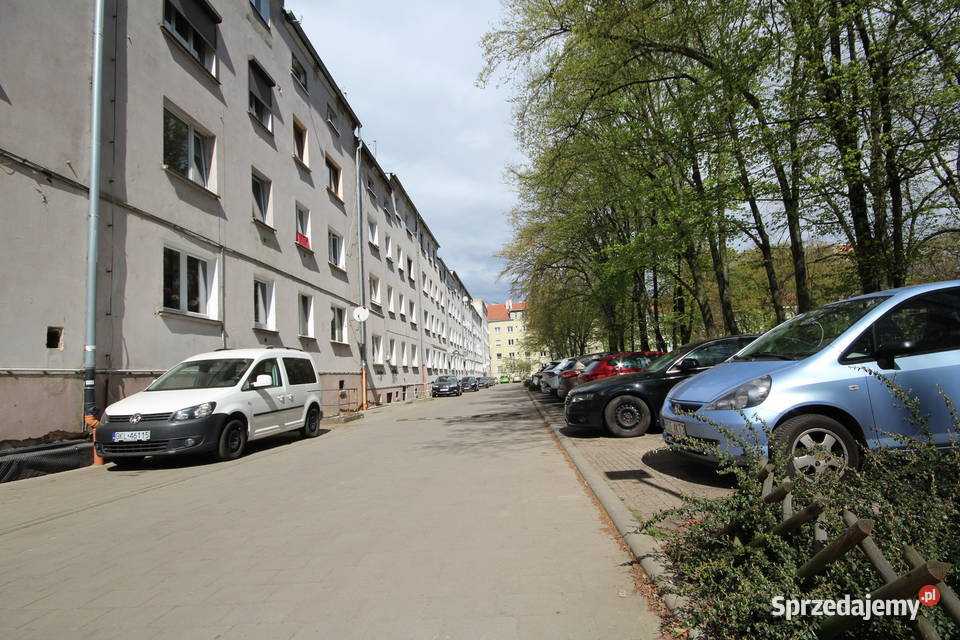 3pok 50met Fiołkowej PIWNICAPARKING Wrocław