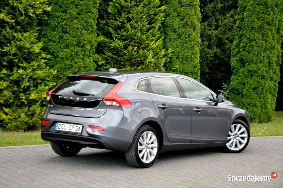 Volvo V40 16d115LiftXenonLedVirtualKameraParkt diesel Ostrów Mazowiecka sprzedam