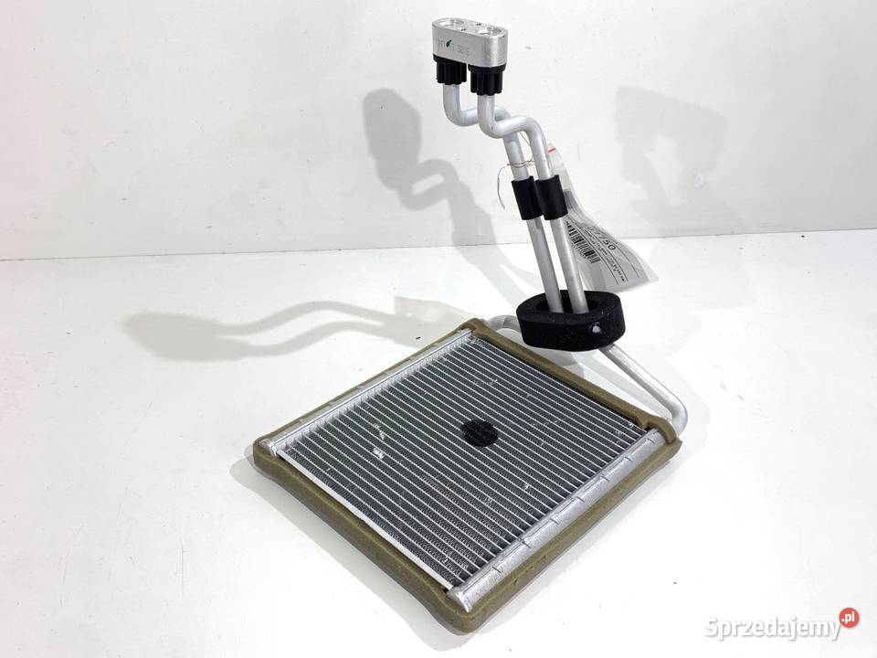 NAGRZEWNICA HYUNDAI KONA SX2 SUV KOMBAJN