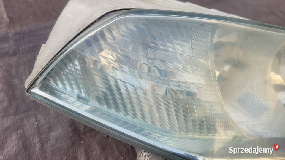 SKODA OCTAVIA II LAMPA PRAWA PRZOD REFLEKTOR osobowe Lampy przednie Ruda Śląska