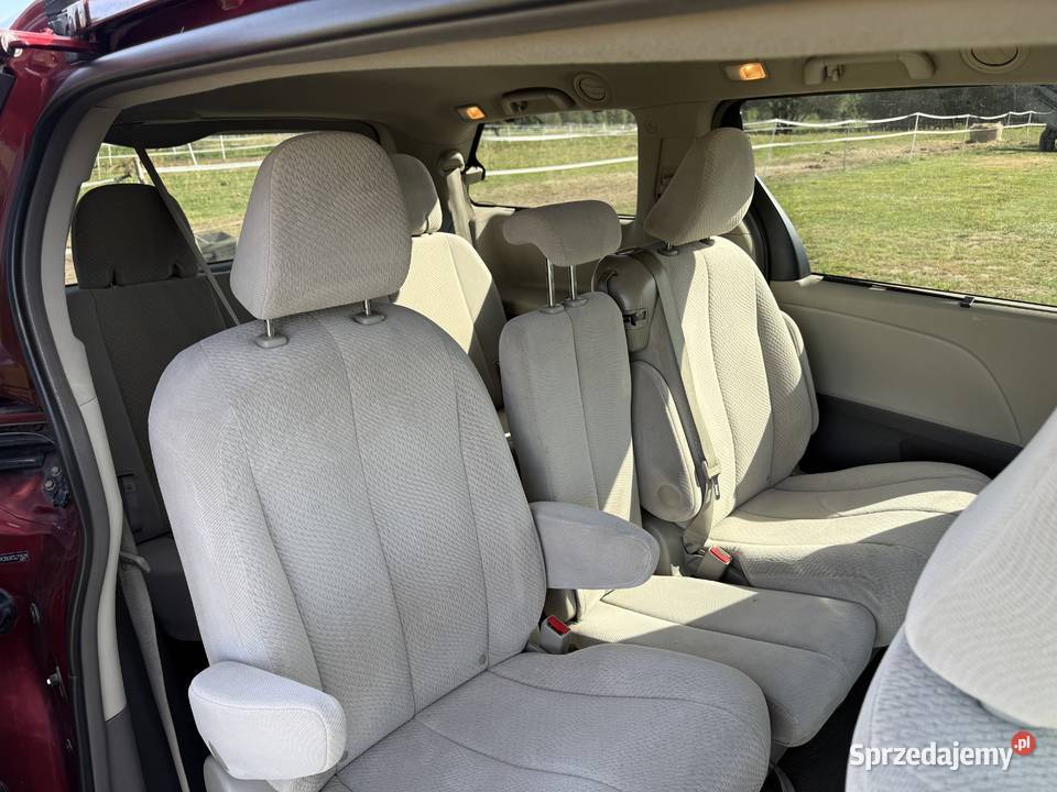 Okazja Toyota Sienna Gaz Hak 8 Osobowa 3500 3 Dzikowiec