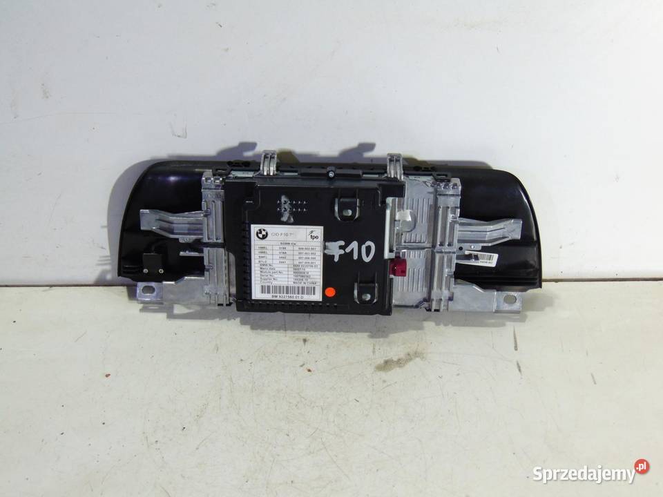 WYŚWIETLACZ NAWIGACJI BMW F10 9227560 Liczniki i zegary sprzedam