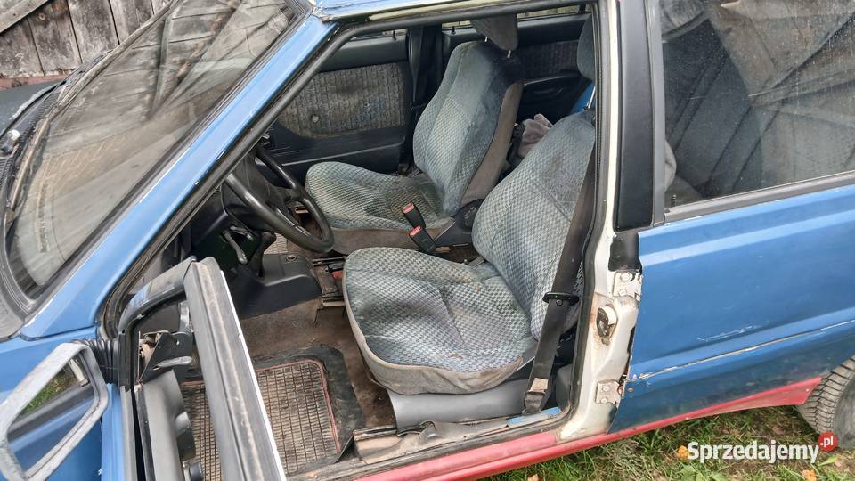 Polonez Cargo Plus karetka ambulans mazowieckie Wodynie