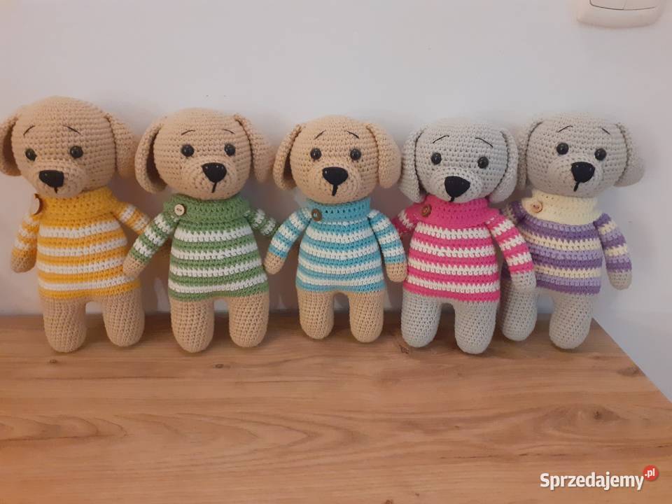 Piesek zrobiony z włóczki na szydełku Kraków