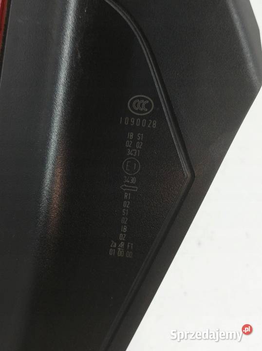 LAMPA TYŁ LEWA SEDAN LED W117 USZKODZONA Rok produkcji 2015 sprzedam