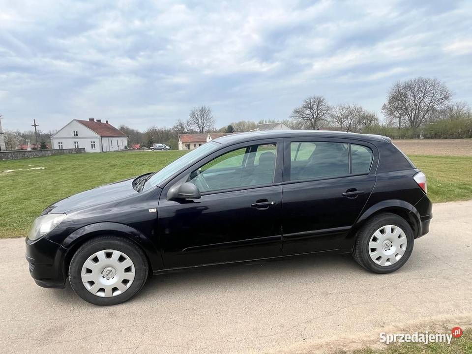Opel Astra H 13 Kocina