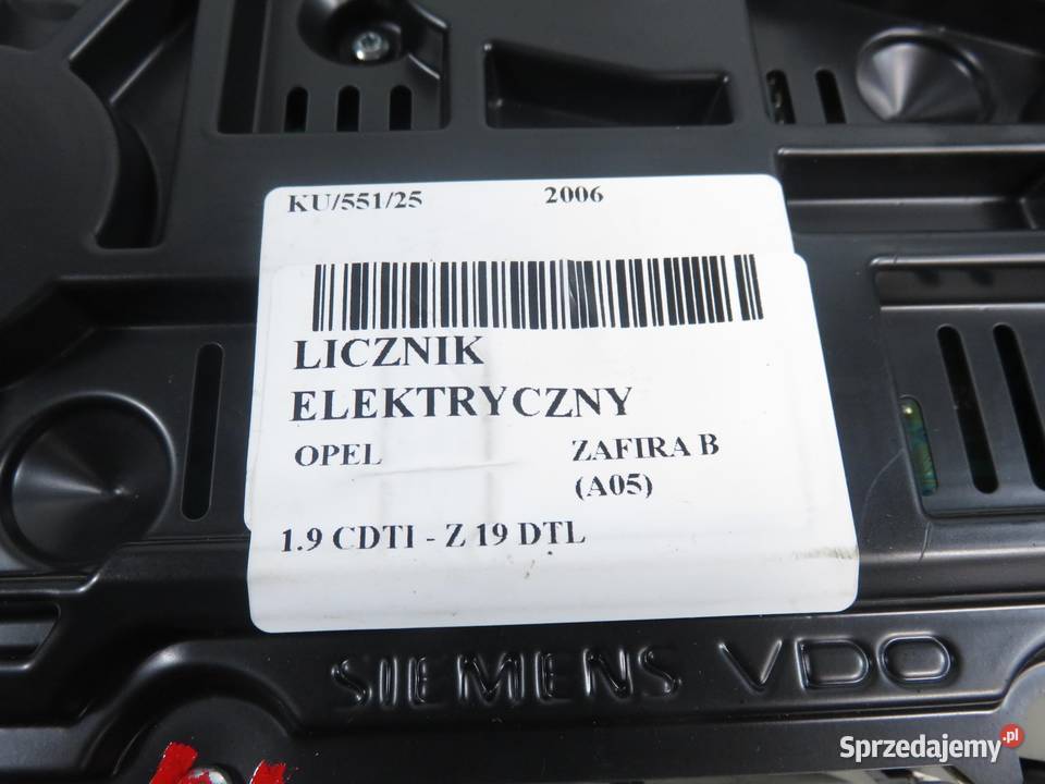 LICZNIK OPEL ZAFIRA B 19 CDTI13230576 osobowe