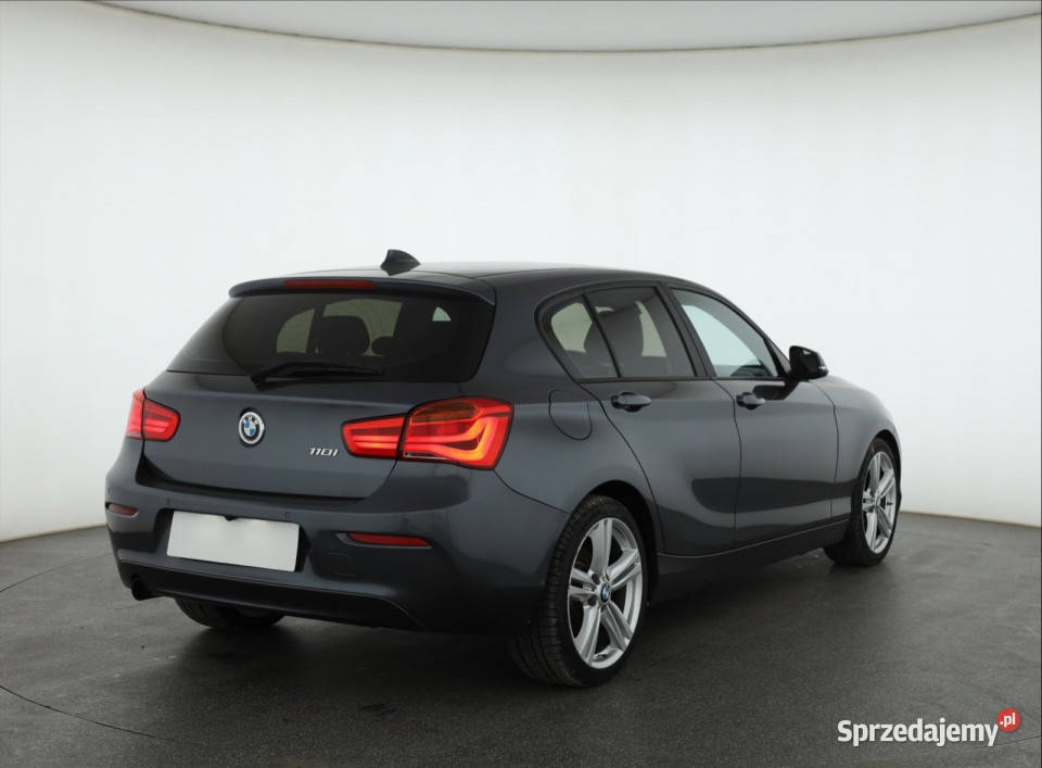 BMW 1 118i Rok produkcji 2017 Piaseczno