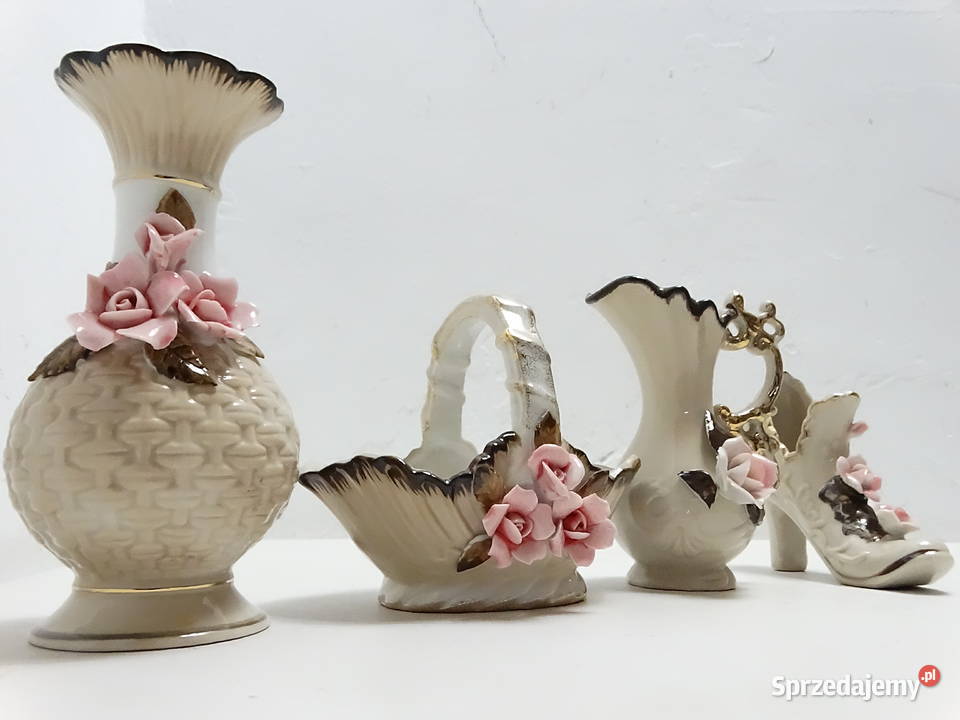 Porcelanowe Miniaturki Figurki Z Różami Vintage Biłgoraj