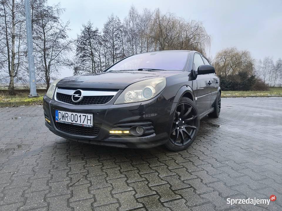Opel Vectra C GTS 19 CDTI czarna bestia z Rydzyna