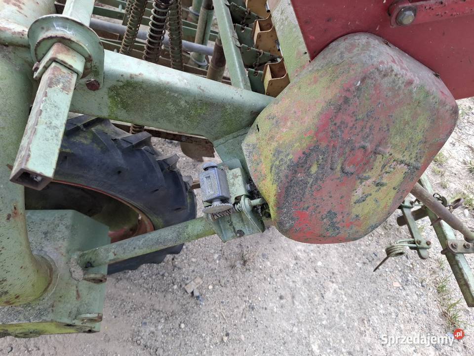 Siewnik zbożowy Nodet Gouis 3 m szerokość nieuszkodzony Targoszyn