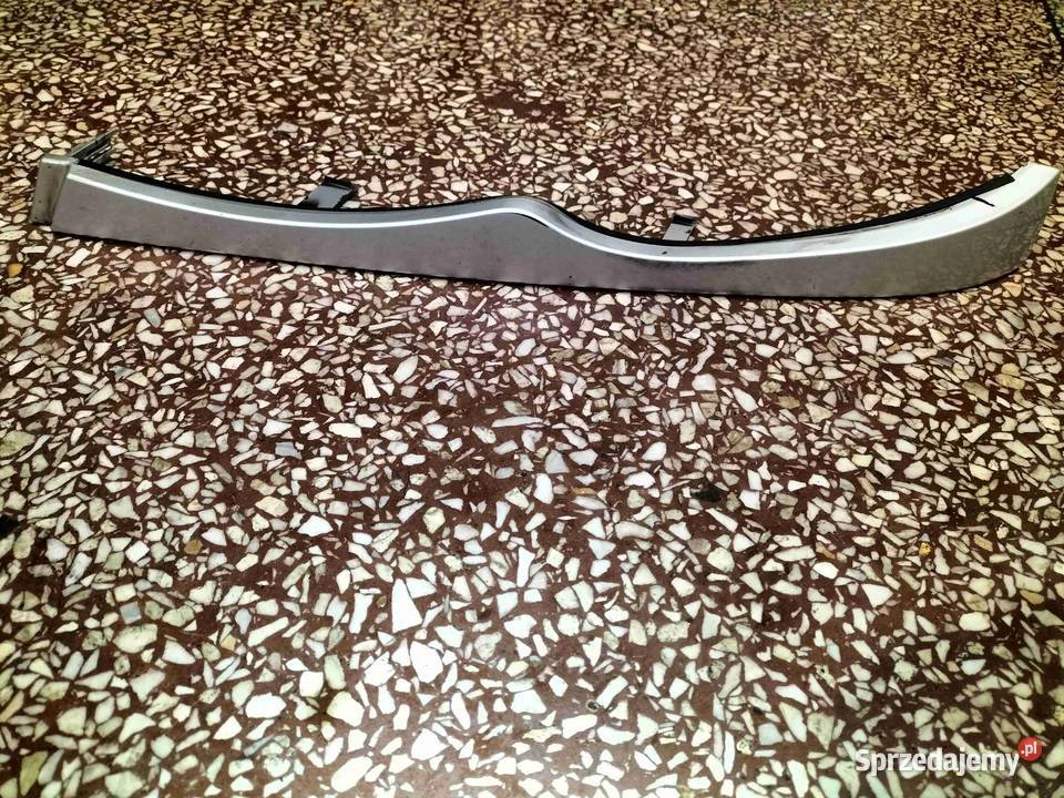 Brewka lampy prawej przedniej BMW E46 SEDAN Poręba