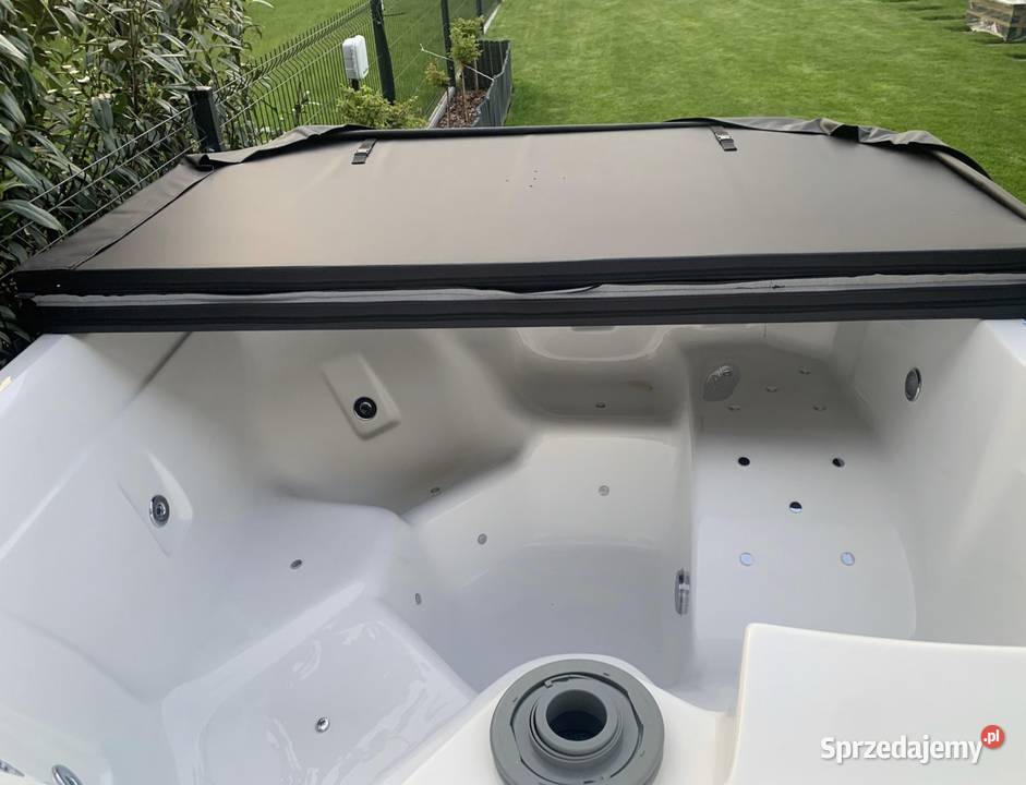 Balia ogrodowa Wanna SPA SEI KOMFORT 210x210x100cm pompa ciepła 37 dysz