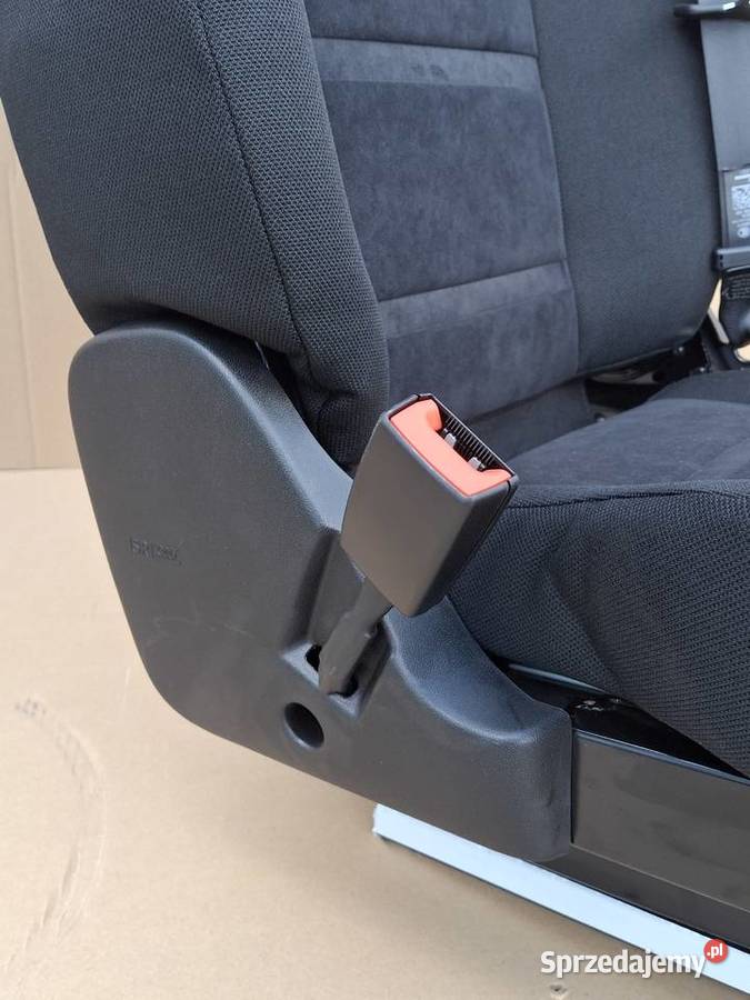IVECO SWAY SWAY FOTEL KIEROWCY LEWY IDEALNY Bieleń