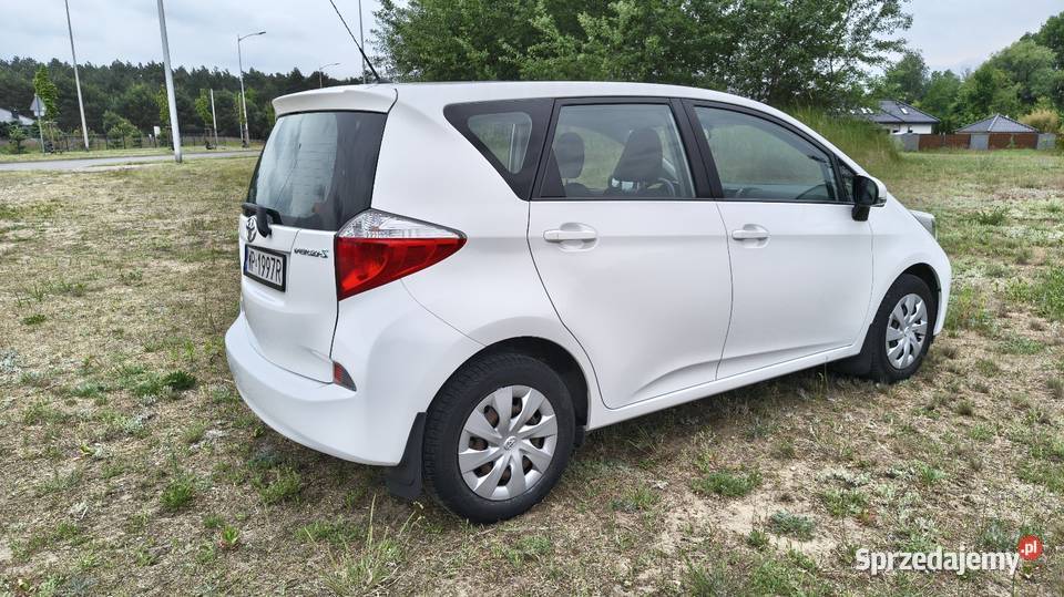 Toyota VersoS 2011 manual benzyna mazowieckie